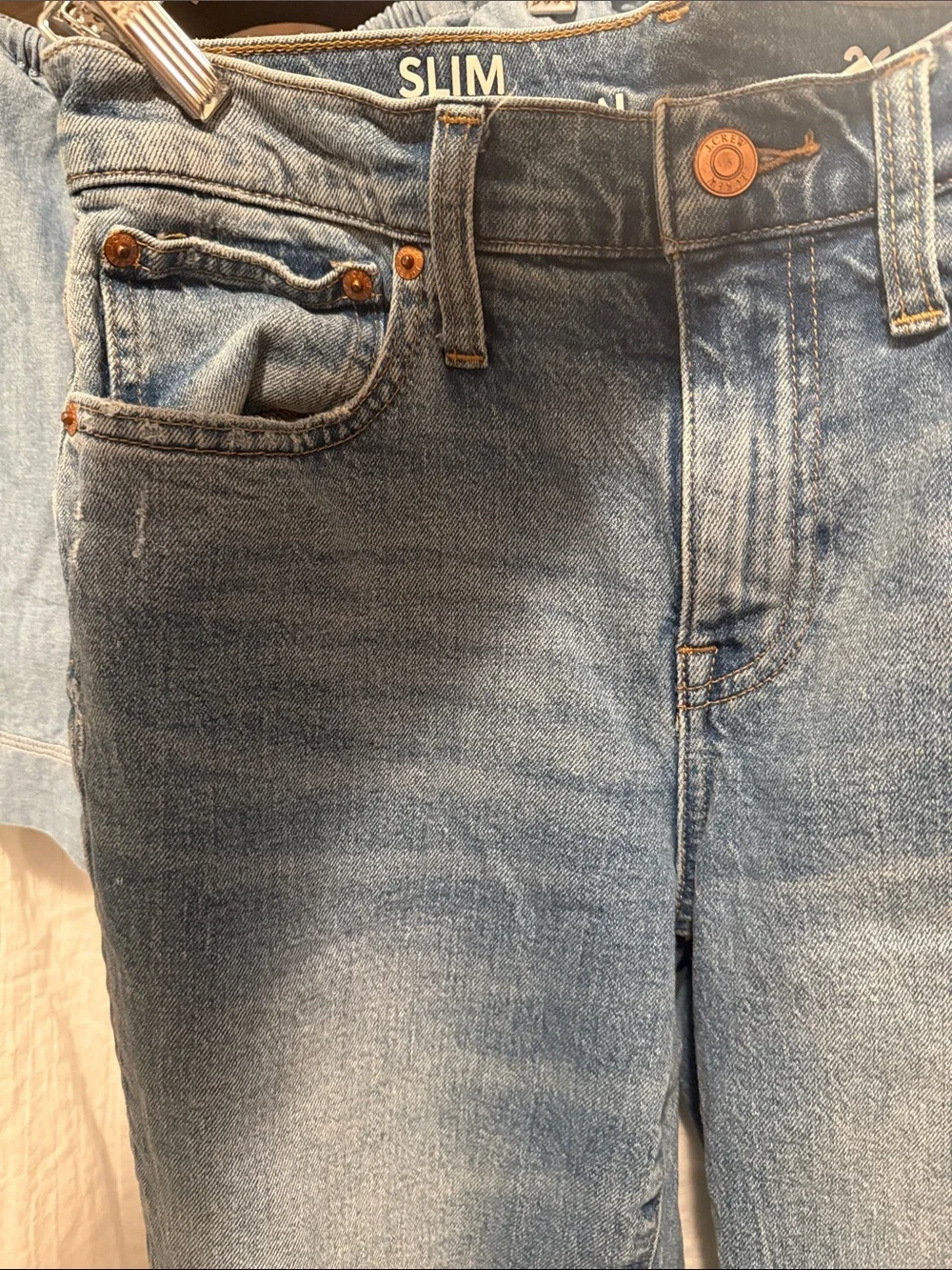 J. Crew slim boyfriend straight Leg Jeans in Light Blue Wash like new!